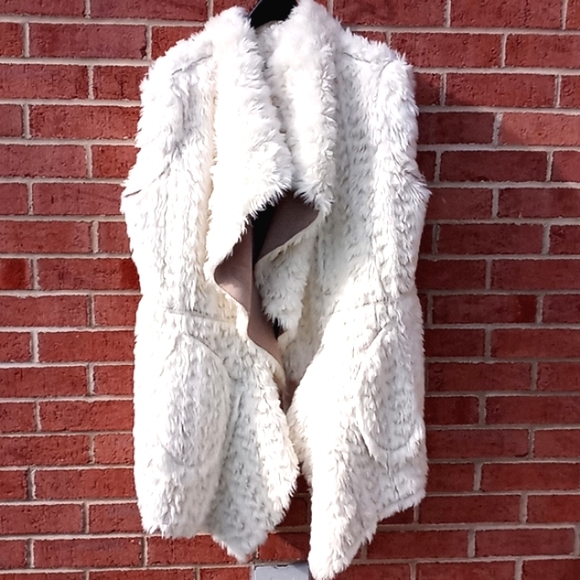 🔹️Donna Salyers - Picture 9 of 15